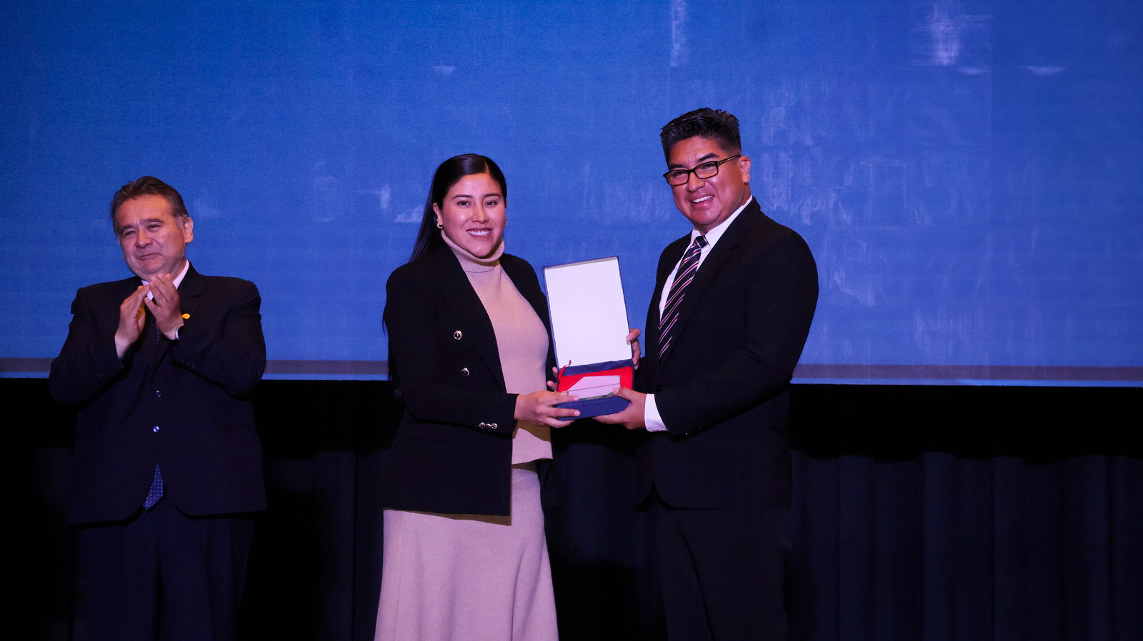 Premios Ciudad Blanca 2026 reconocieron la excelencia y el compromiso del sector turístico y gastronómico de Arequipa
